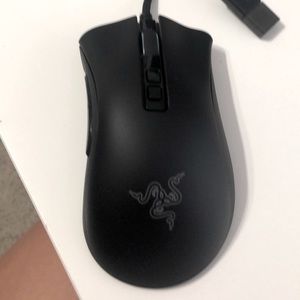 *NEVER USED* Razer Deathadder V2 RGB Gaming Mouse